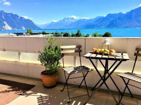 Central Studio with Lake View | 102 Montreux